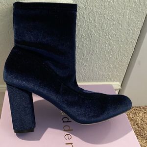 Never worn. Size 8 Navy velvet boot by Madden girl